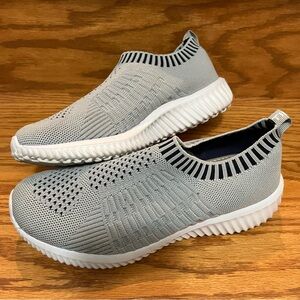 Tiosebon Women's lightweight flexible breathable slip-on sneakers size 6
